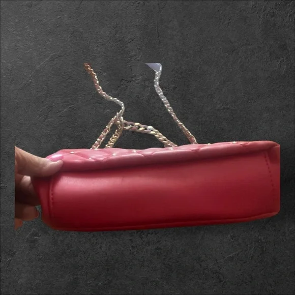 Badgley Mischka Red Quilted Crossbody Bag - Picture 4 of 16